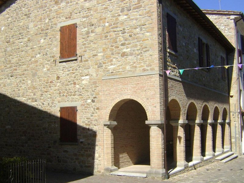 Cover-Hotel-La-Rocca-dei-Malatesta-Frontino