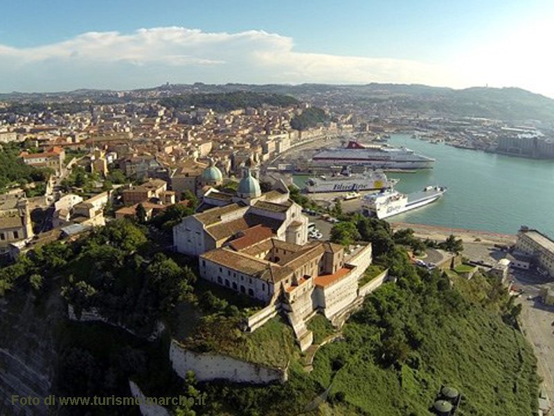 Discover all the structures in Ancona