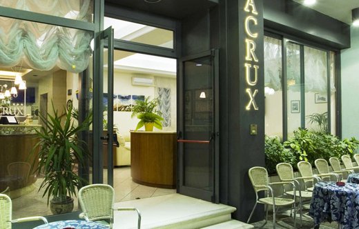 Hotel Acrux
